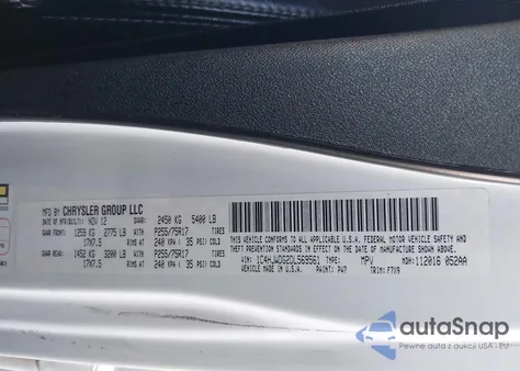 2013 Jeep Wrangler Unlimited Freedom Edition из США, поврежденный, VIN 1C4HJWDG2DL569561